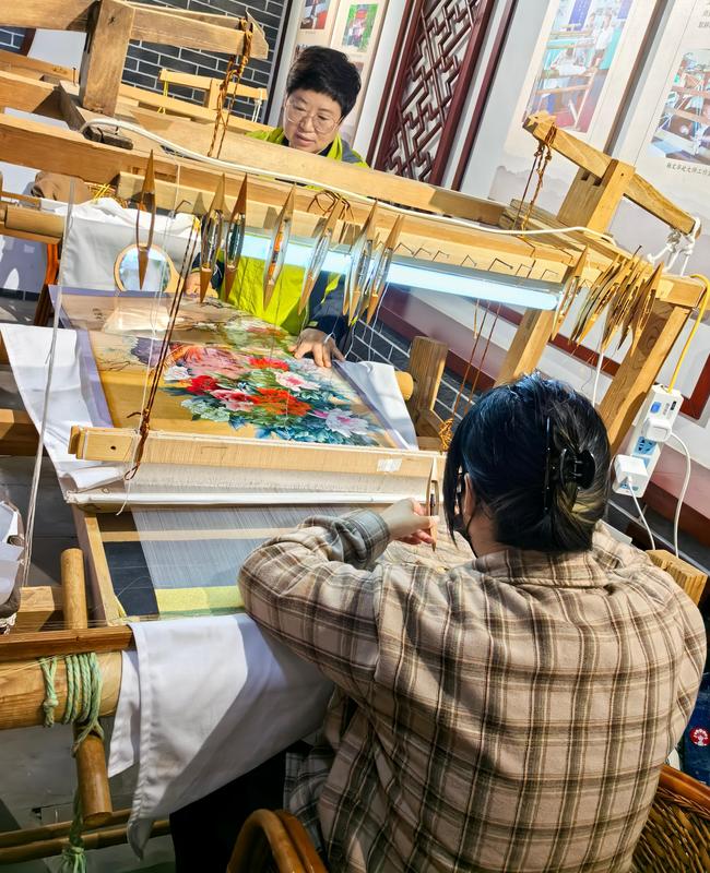 文章附图